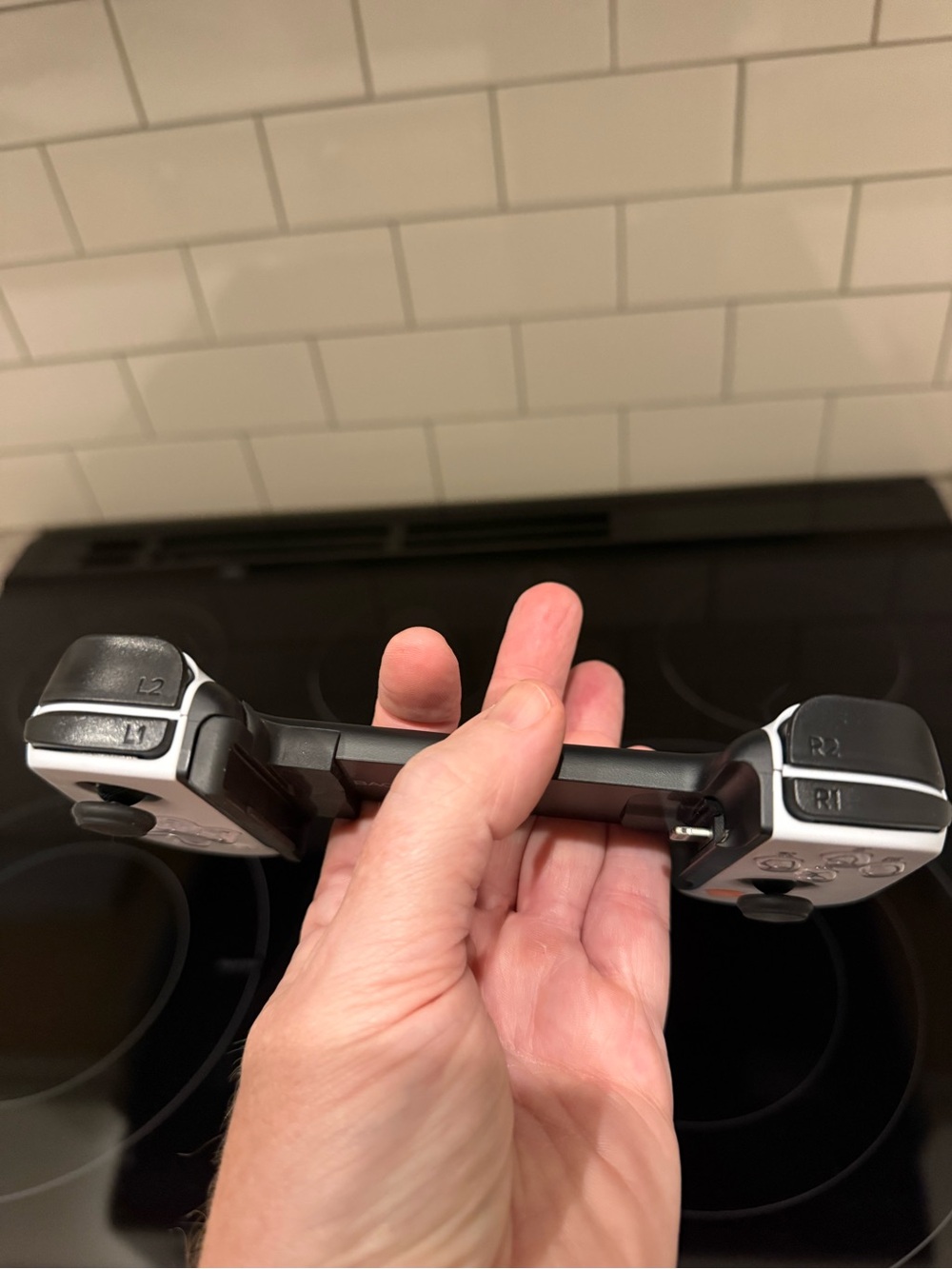 Backbone One Controller for Apple Lightning Generation - Picture 4 of 5